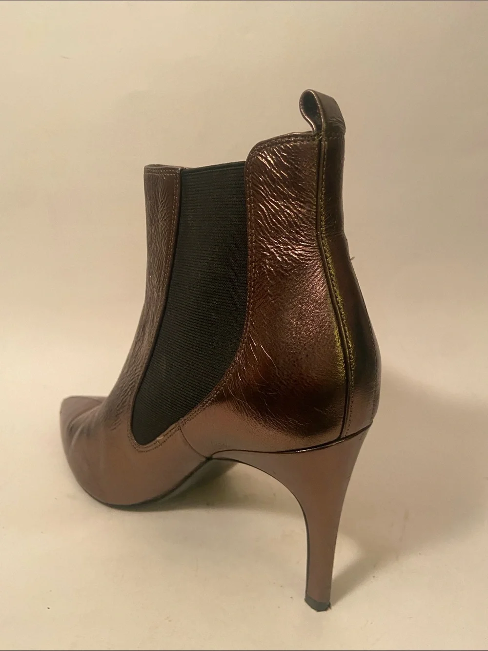 Nine West Metallic Bronze Leather Pointed-Toe Chelsea Booties 8.5” Stilettos